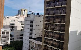 Charming Studio Copacabana Beach & Metro